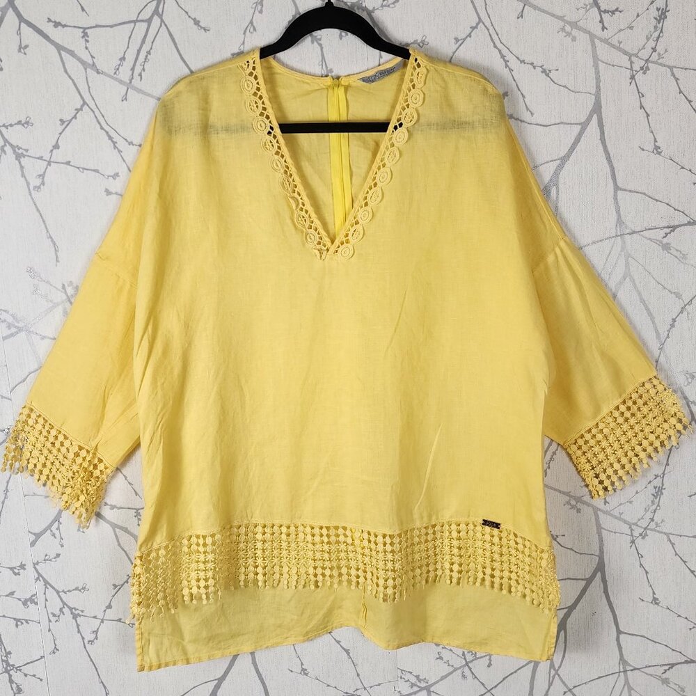 Kritterium Yellow 84% Linen Crochet Trim V-Neck High Low Blouse